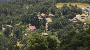Tshochen Primary School pic